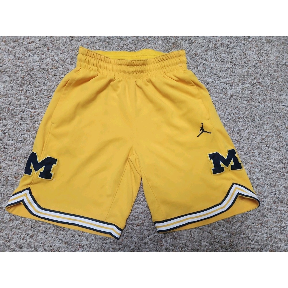 Jordan Michigan Wolverines Yellow Vintage‎ Youth Medium Basketball Shorts